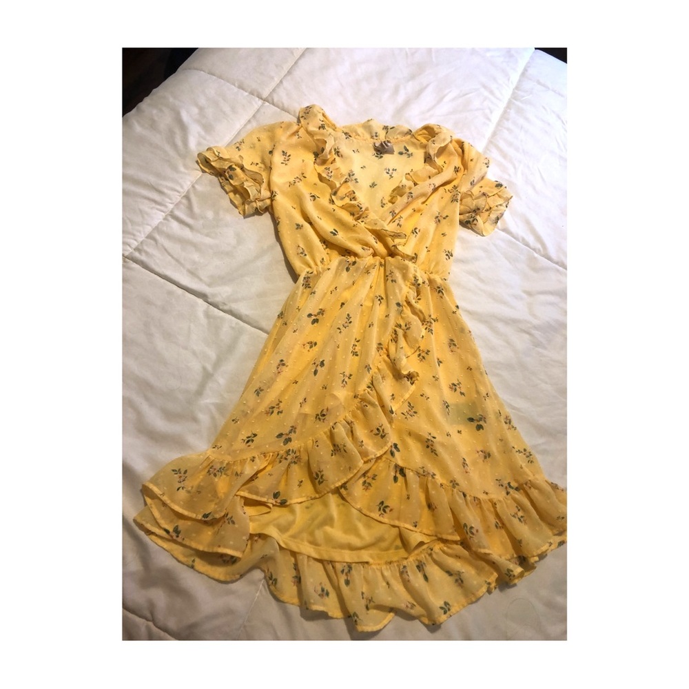 H&M Divided Ruffle Yellow Dress